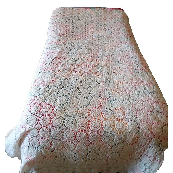 Crochet Lace White Bedspread Coverlet Twin Size Ivory Flower Popcorn 67" x  82" - Picture 13 of 13